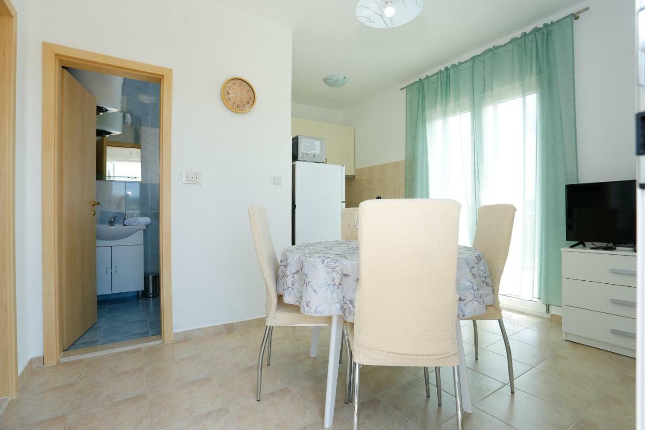 Apartman Paula 1 Apartment Vinisce Ngoại thất bức ảnh