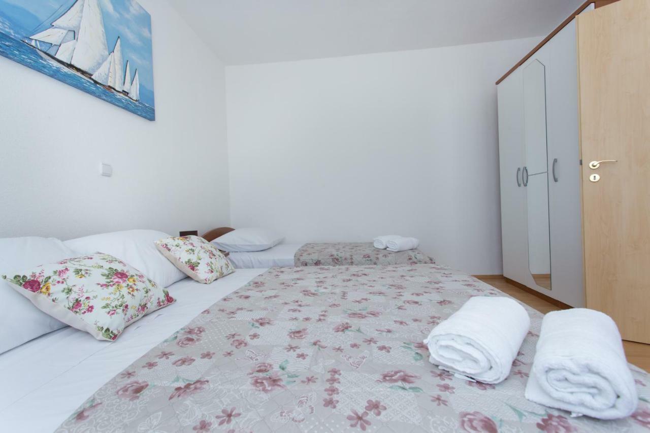 Apartman Paula 1 Apartment Vinisce Ngoại thất bức ảnh
